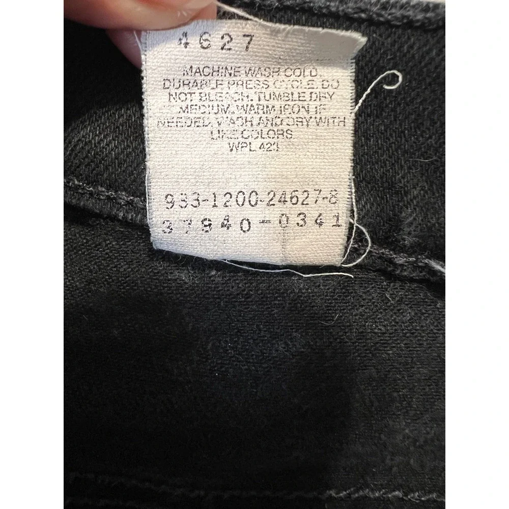 Levis Black Denim Shorts Womens Size 9 JR Stretch Low Mid Rise 5 Pocket 0341